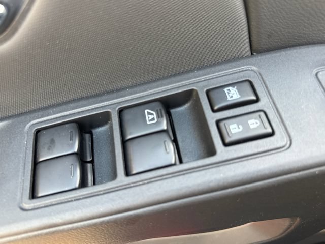 Used 2024 Nissan Frontier SV w/ Technology Package AWD/4WD image 19