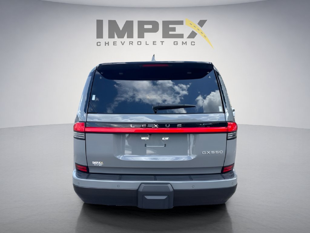Used 2024 Lexus GX 550 w/ Accessory Package (2T) AWD/4WD image 4