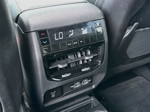 Used 2024 Jeep Grand Cherokee L Altitude RWD image 27