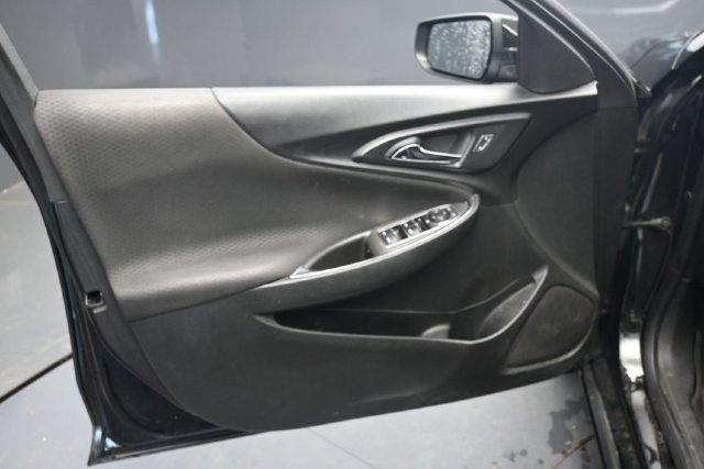 Used 2019 Chevrolet Malibu LT w/ Driver Confidence Package II FWD image 10