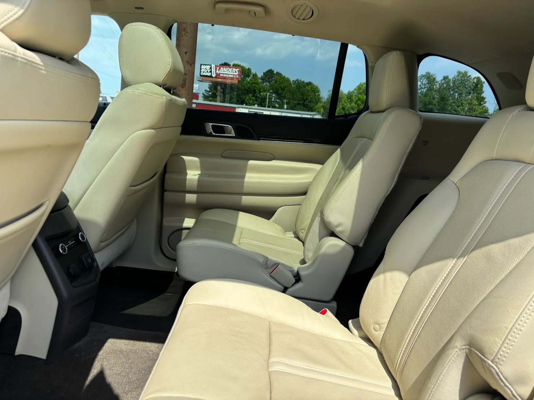 Used 2015 Lincoln MKT AWD w/ Equipment Group 201A image 16