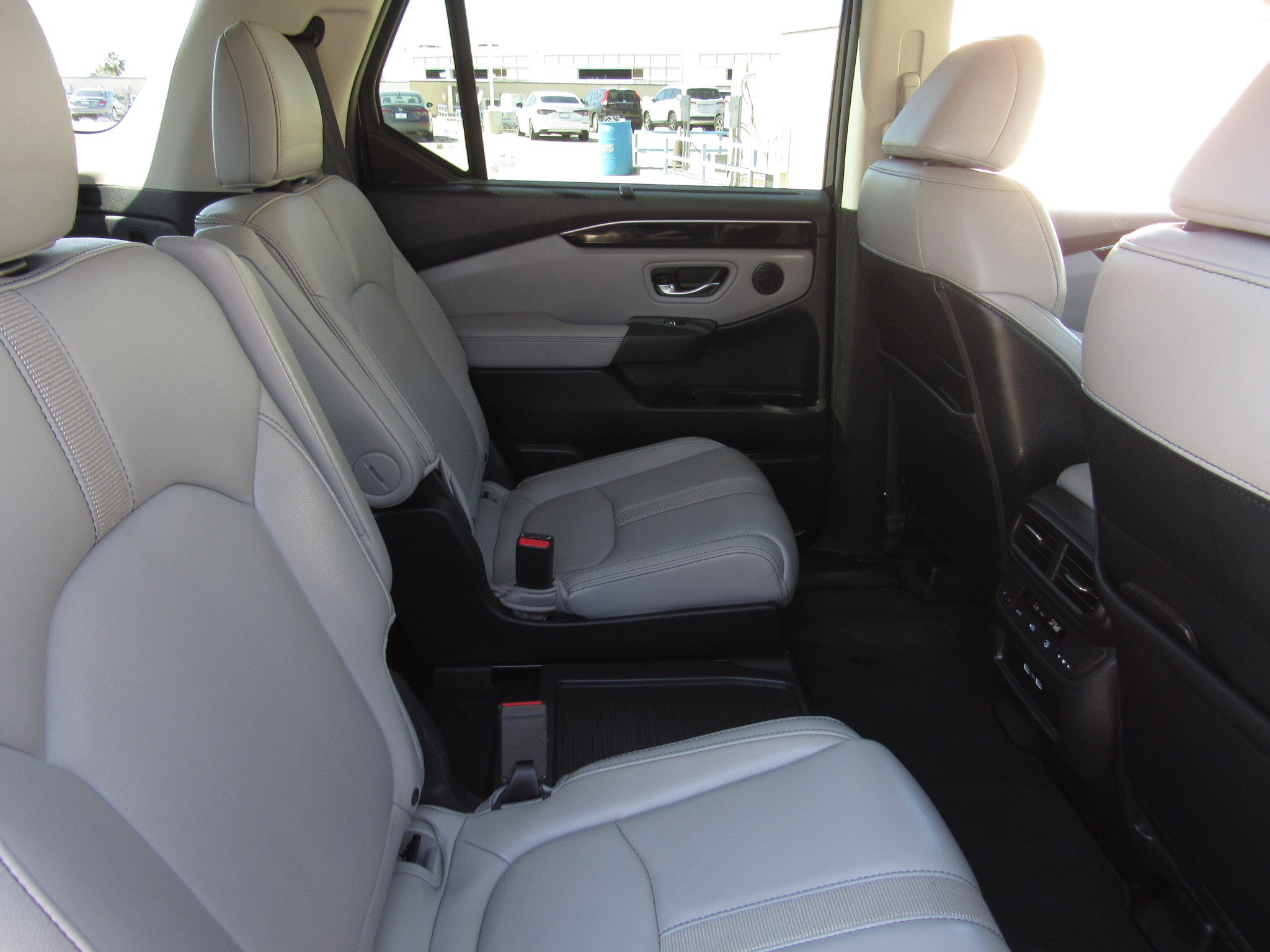 Used 2023 Honda Pilot EX-L image 11