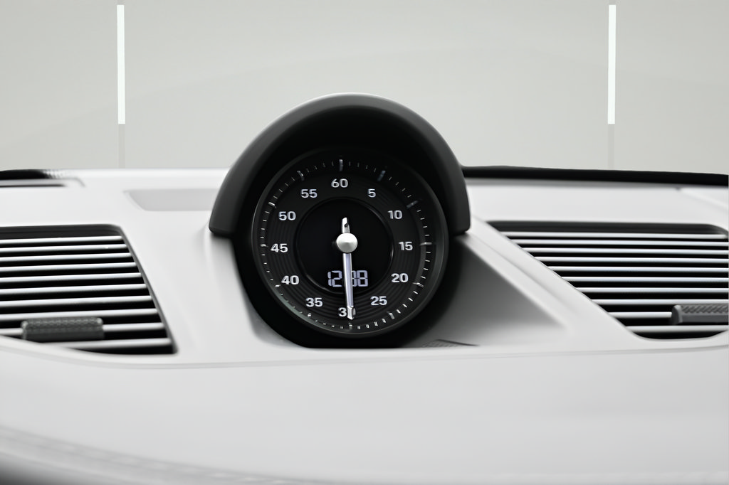 Certified 2024 Porsche 911 Carrera RWD image 13