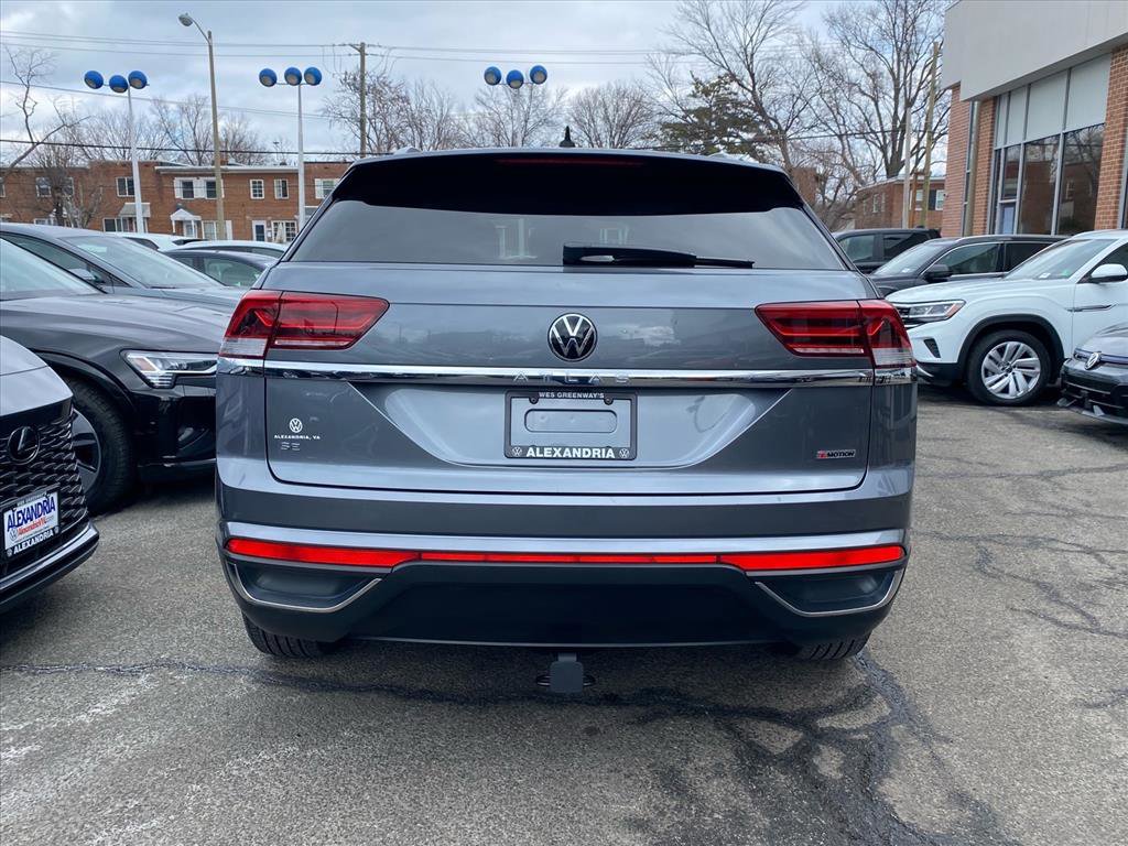 Used 2022 Volkswagen Atlas Cross Sport SE image 4
