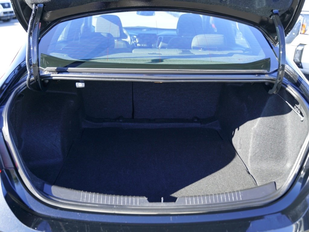 Used 2023 Chevrolet Malibu LT image 7