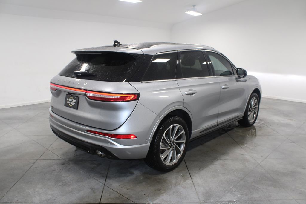 Used 2022 Lincoln Corsair Grand Touring image 9