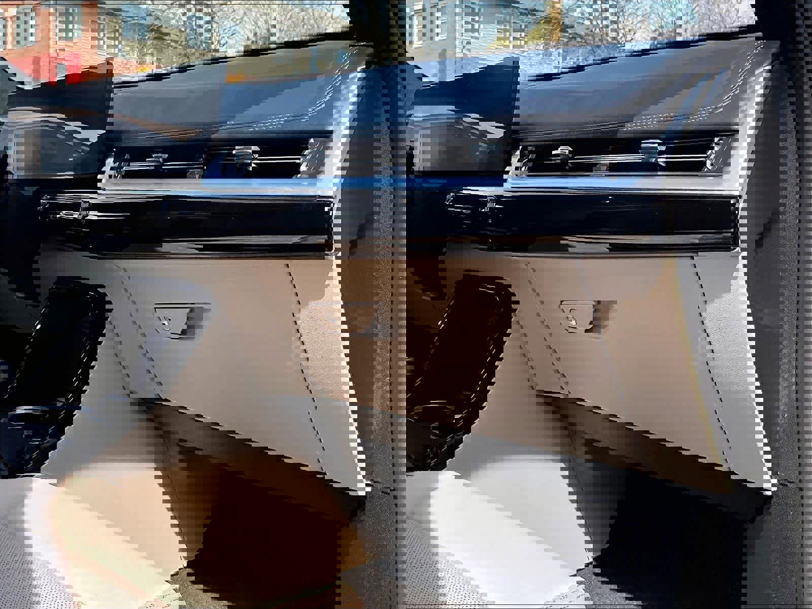 Used 2023 BMW X1 xDrive28i w/ Convenience Package AWD/4WD image 14