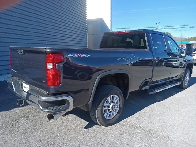 Used 2024 Chevrolet Silverado 2500 LT image 3