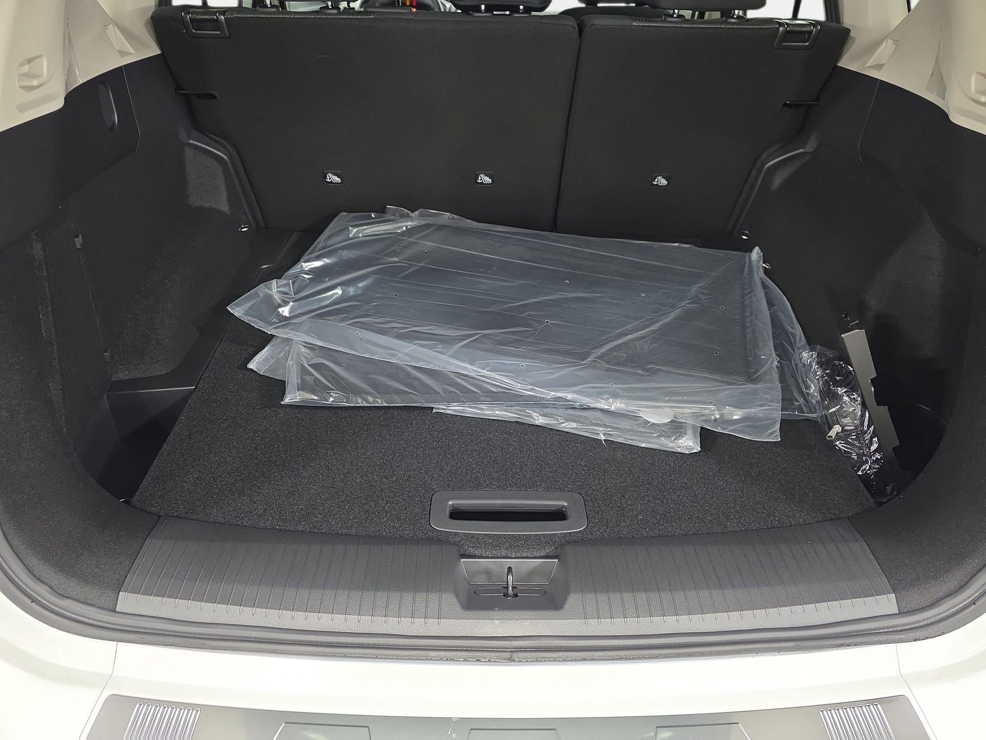 New 2026 Nissan Rogue SV w/ Cold Weather Package FWD image 12
