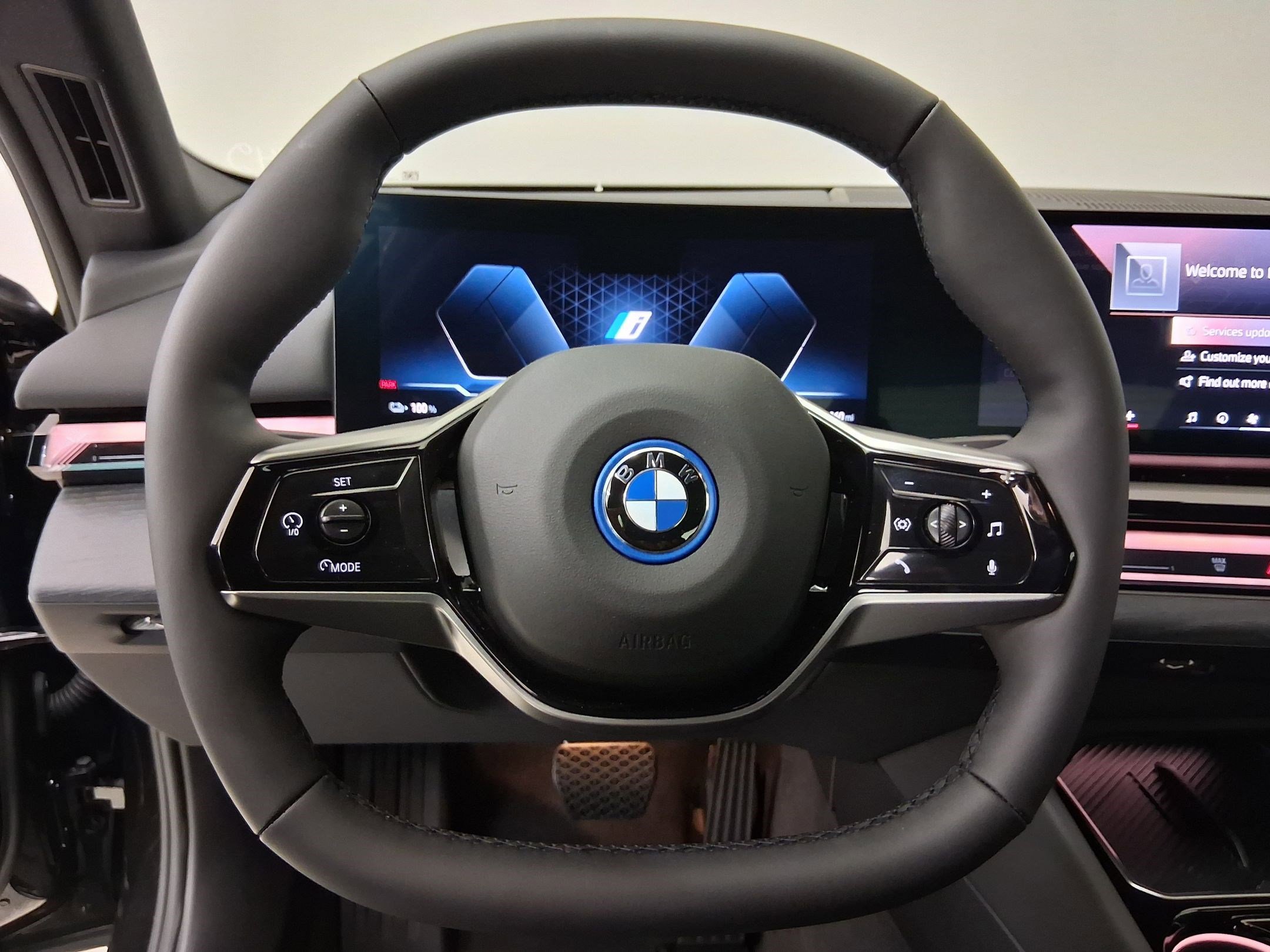New 2026 BMW i5 eDrive40 w/ Convenience Package RWD image 15