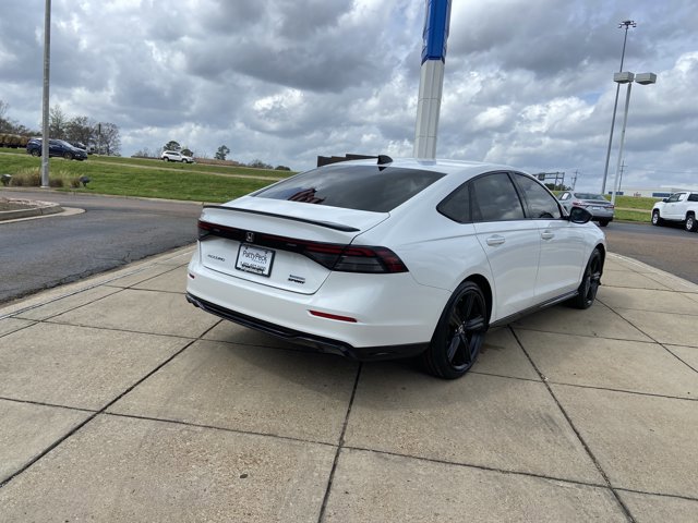 Used 2023 Honda Accord Sport image 10