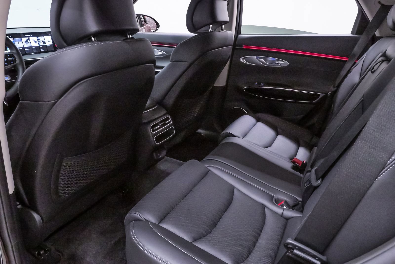 Certified 2026 Genesis GV70 2.5T image 10