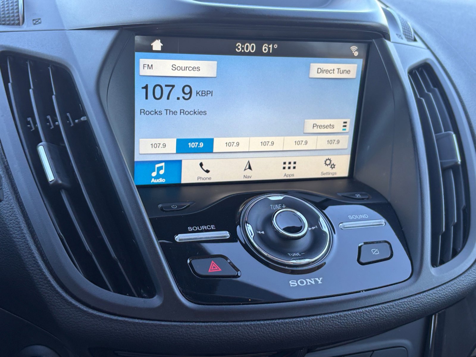 Used 2019 Ford Escape Titanium image 24