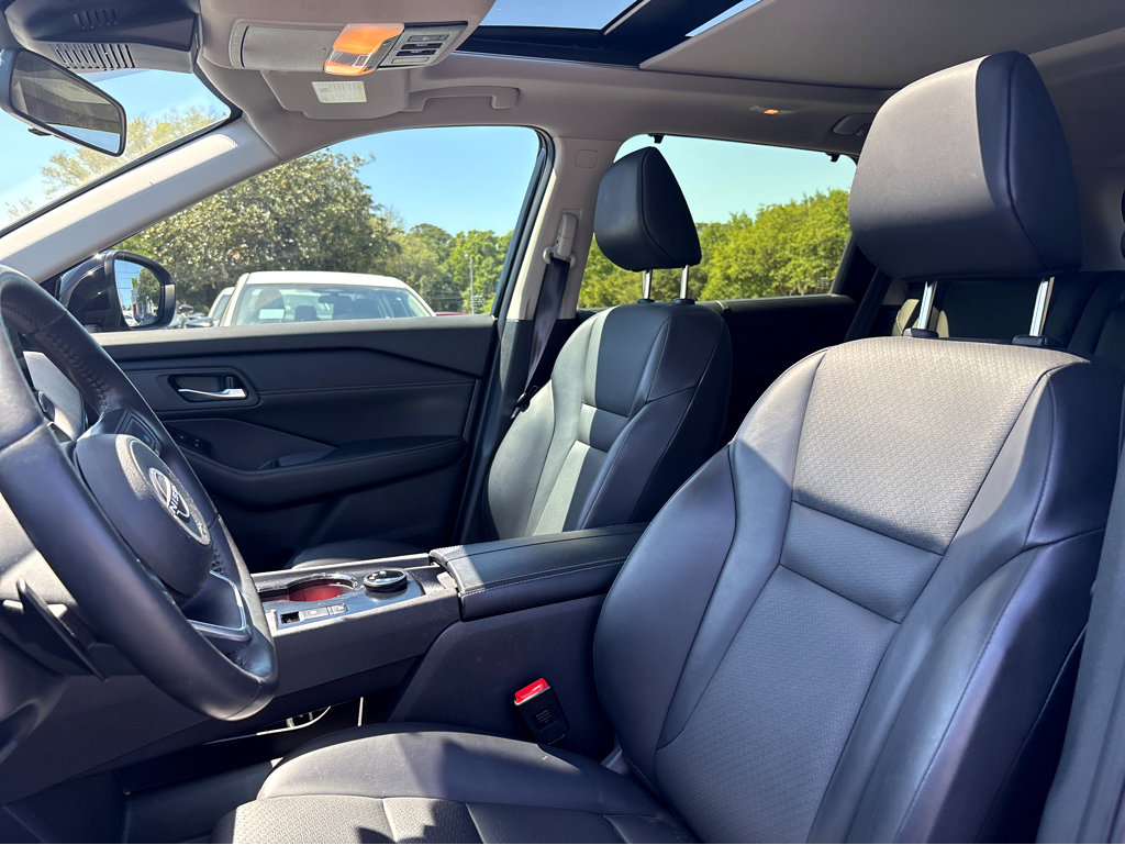 Used 2024 Nissan Rogue SV w/ SV Premium Package image 20