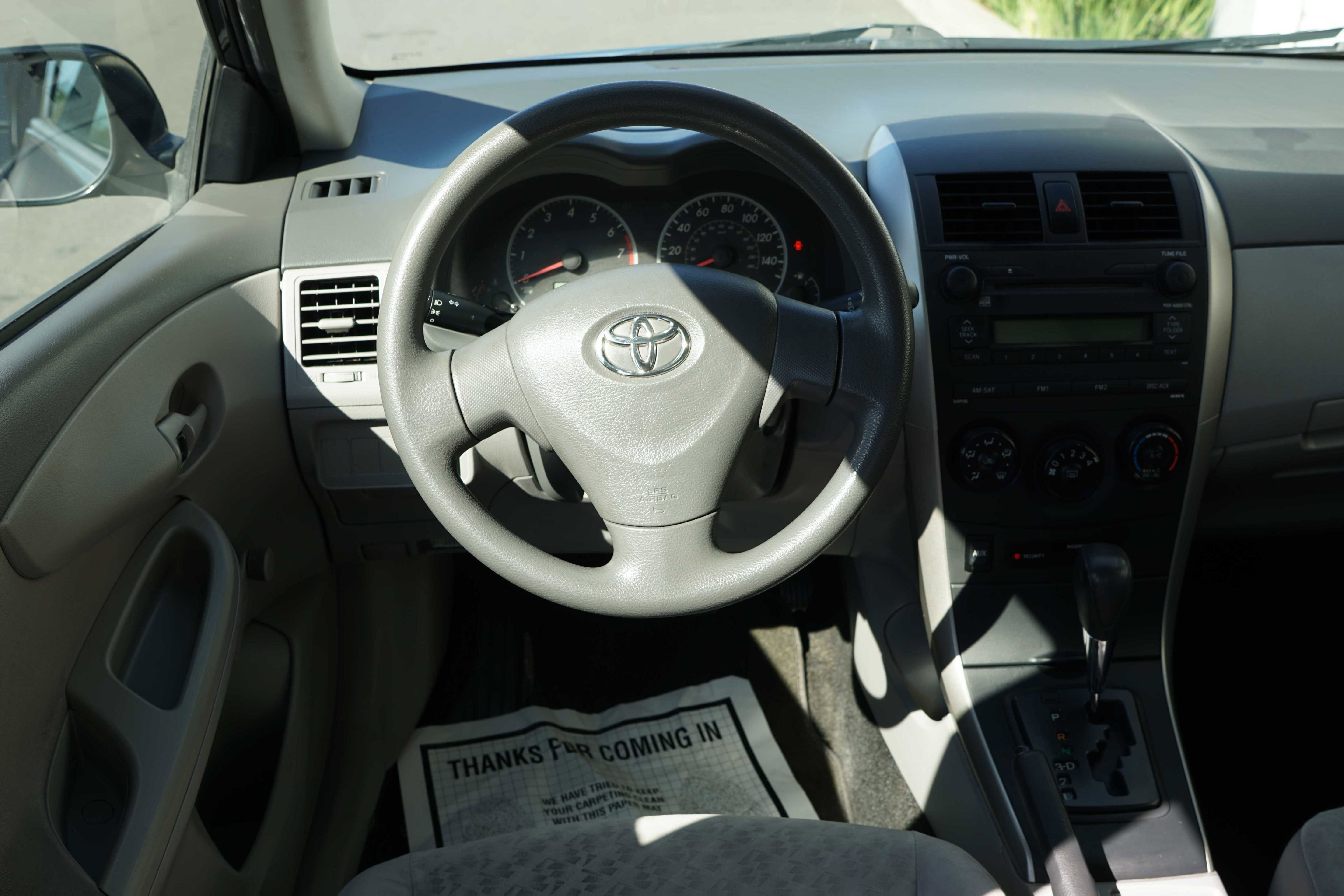 Used 2009 Toyota Corolla SEDAN 4D image 33