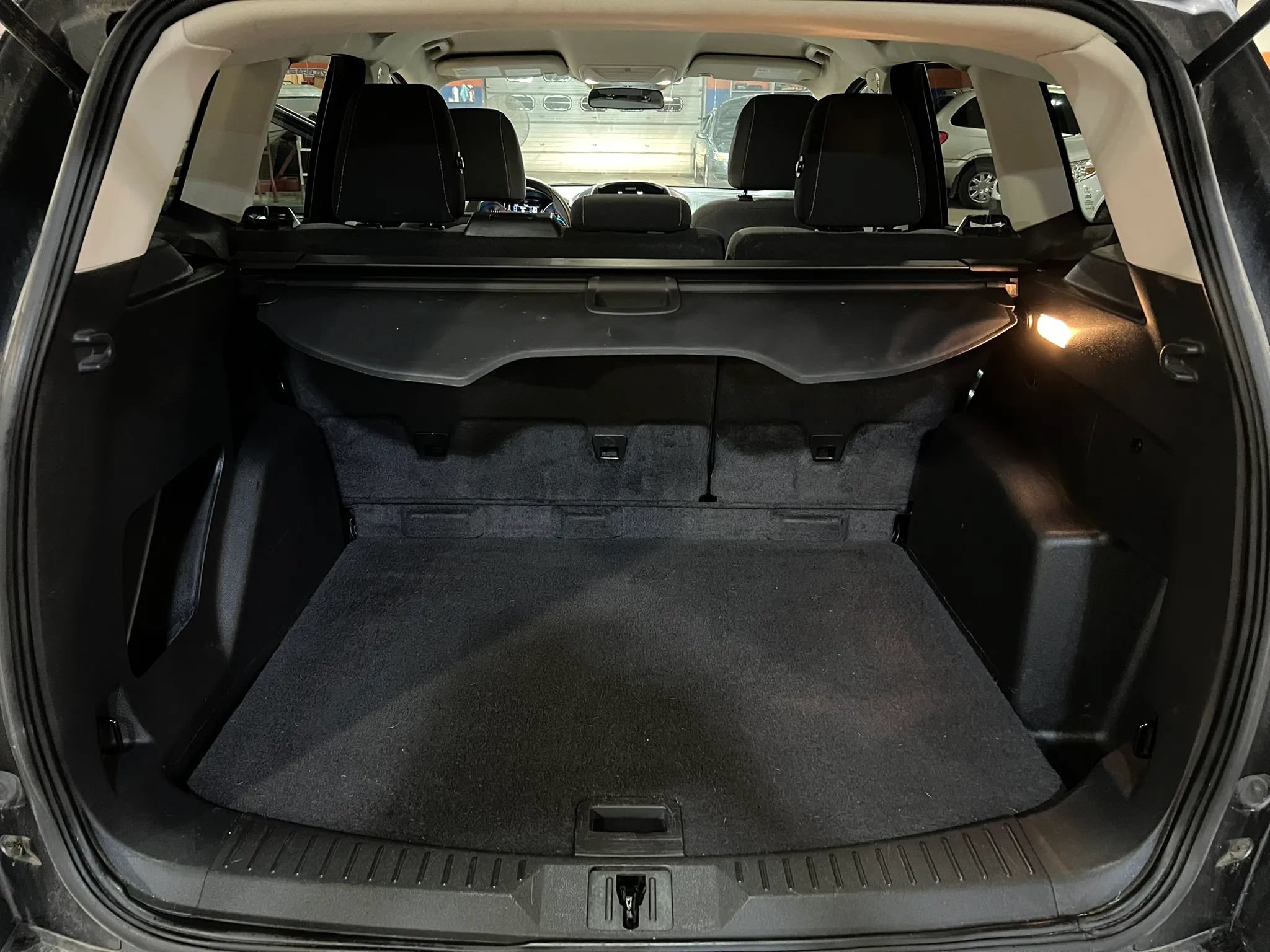 Used 2016 Ford Escape SE w/ Cargo Utility Package AWD/4WD image 15