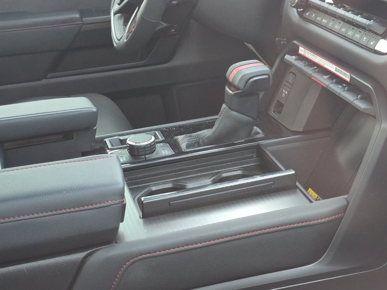 Used 2025 Toyota Sequoia TRD Pro AWD/4WD image 17