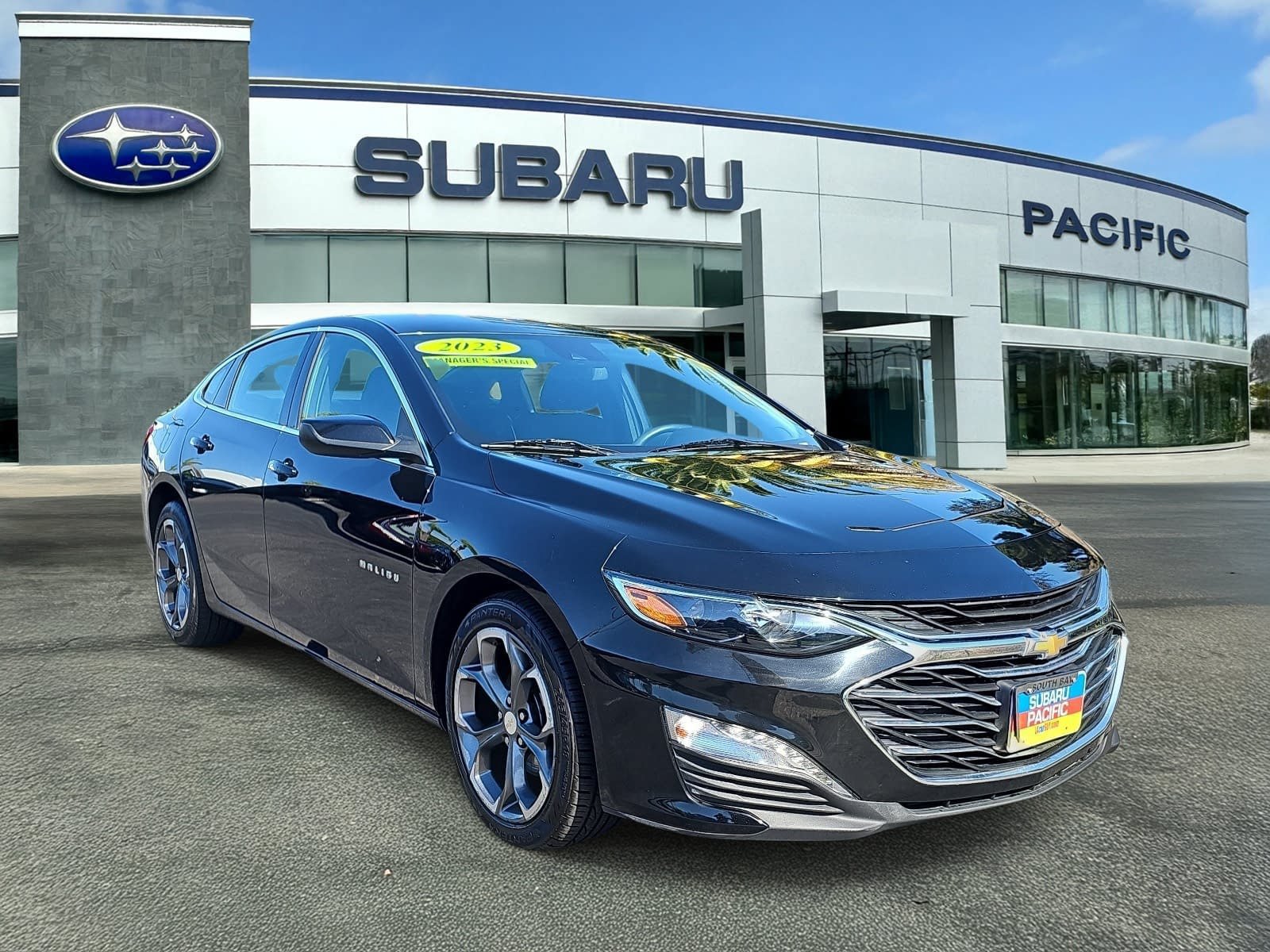 Used 2023 Chevrolet Malibu LT FWD image 1