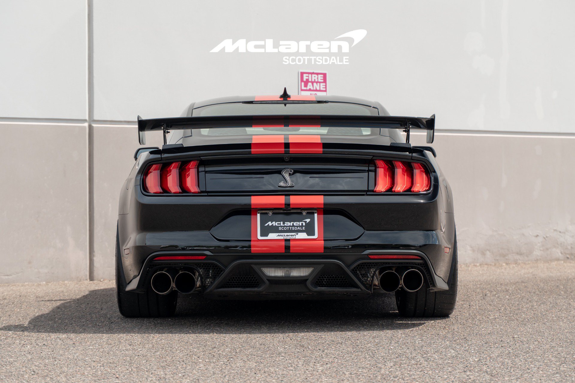 Used 2022 Ford Mustang Shelby GT500 w/ Carbon Fiber Track Pack RWD image 6