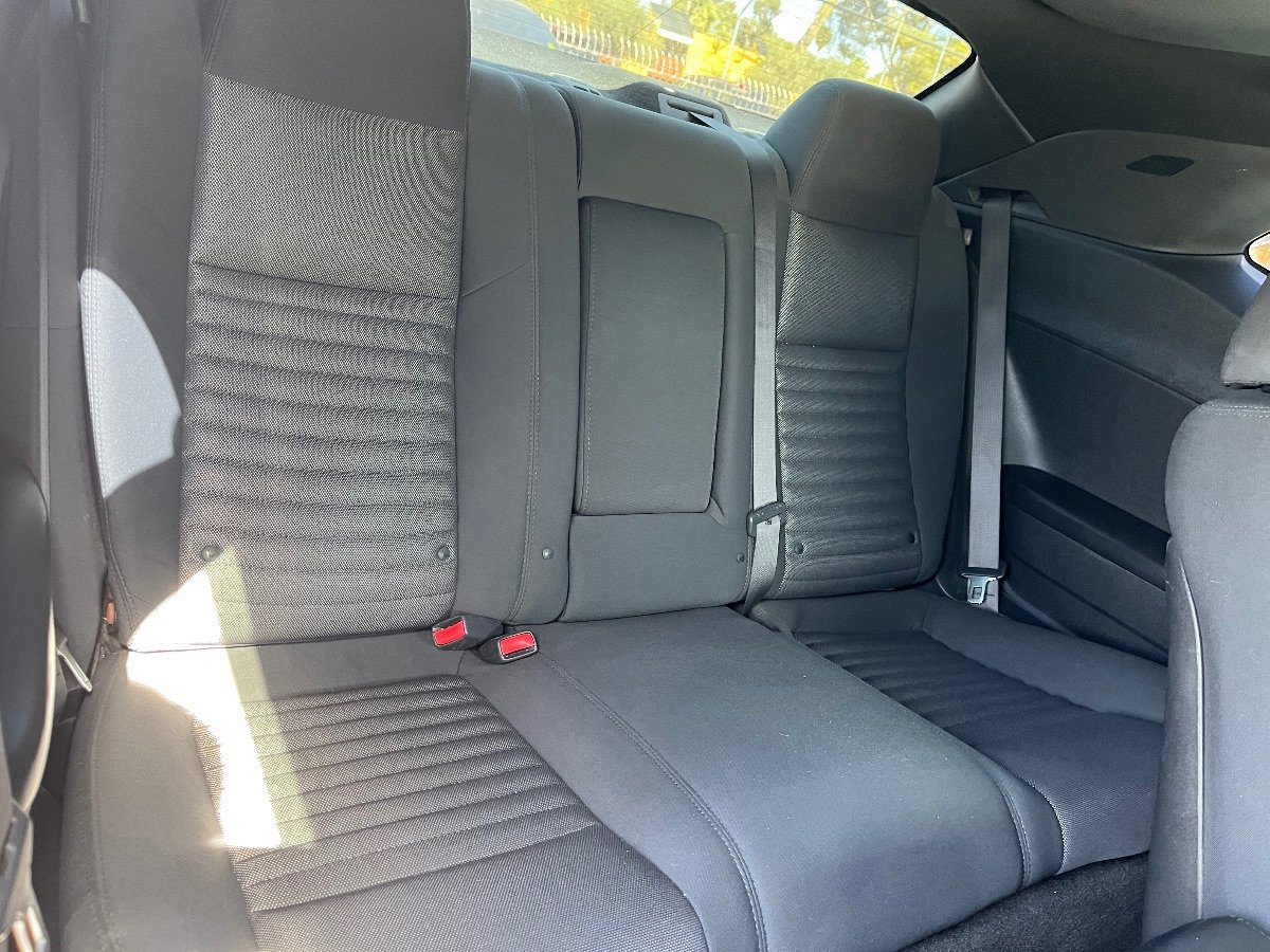 Used 2012 Dodge Challenger R/T RWD image 31