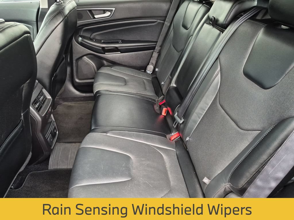 Used 2015 Ford Edge Titanium w/ Equipment Group 302A AWD/4WD image 31