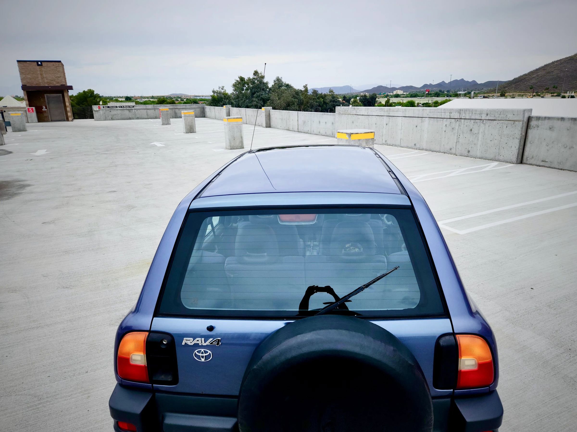 Used 1997 Toyota RAV4 4WD 4-Door image 10