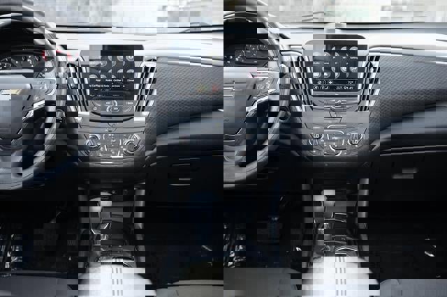 Used 2024 Chevrolet Malibu LT image 38