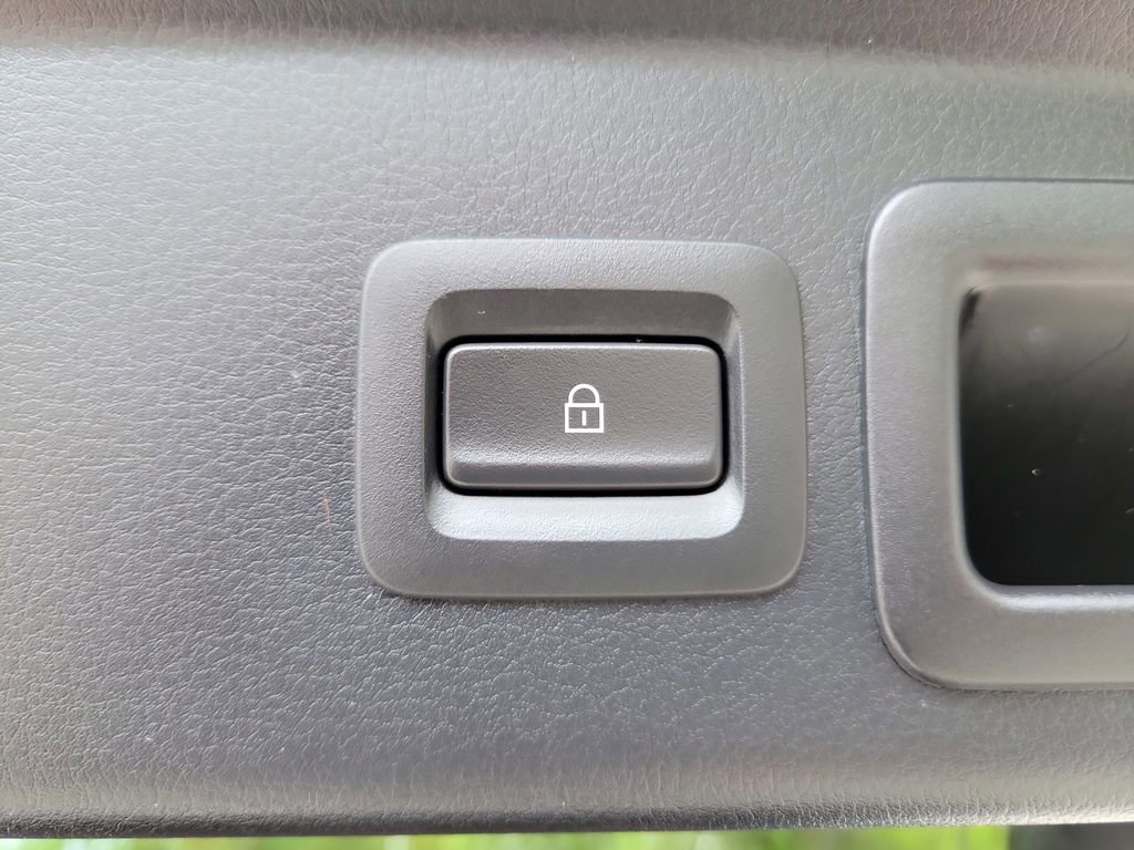 Used 2023 MAZDA CX-30 AWD 2.5 S w/ Preferred Package image 9