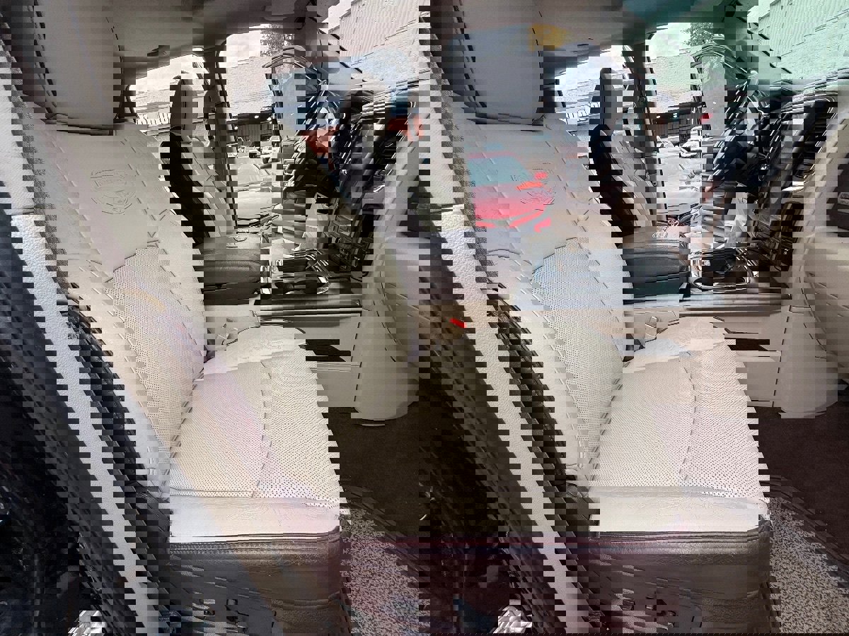 Used 2018 RAM 3500 Laramie Longhorn w/ Longhorn Southfork Package image 21