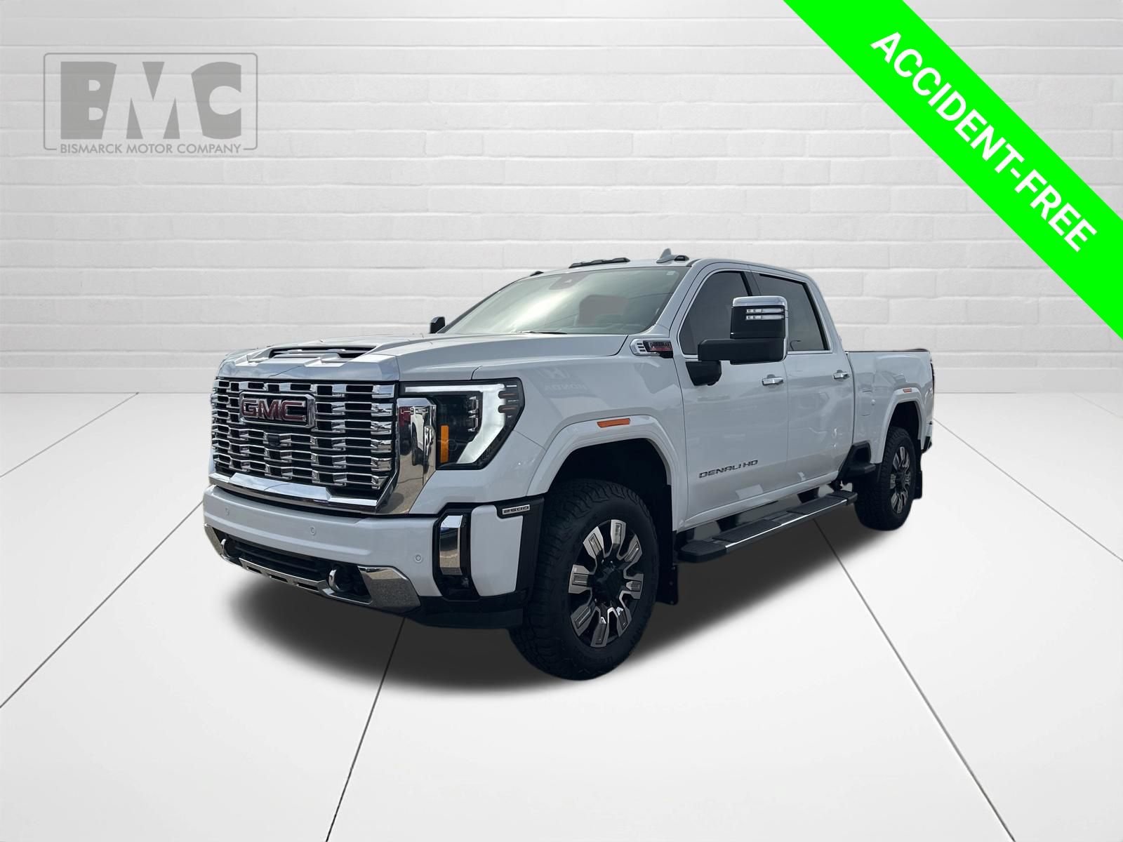 Used 2024 GMC Sierra 2500 Denali w/ Technology Package AWD/4WD image 1