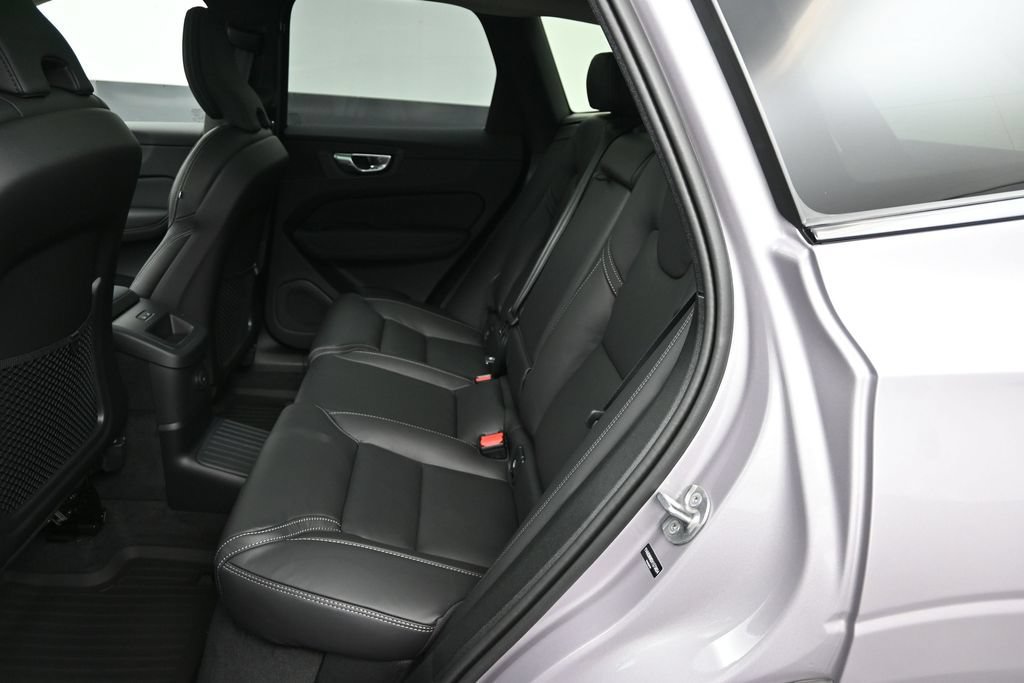 New 2027 Volvo XC60 T8 Ultra AWD/4WD image 13