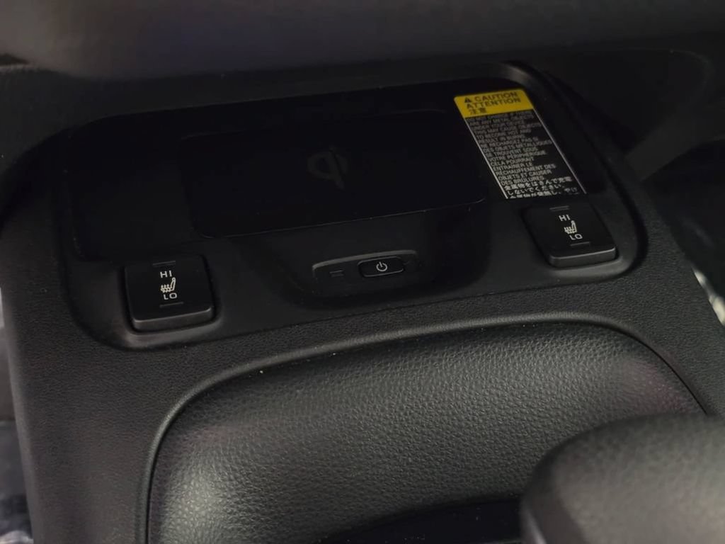 Used 2024 Toyota Corolla XSE FWD image 30