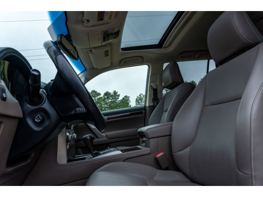 Used 2019 Lexus GX 460 Premium image 14