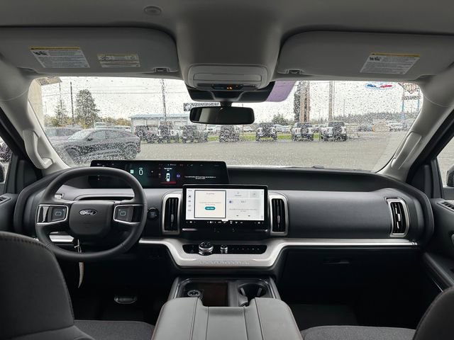 New 2025 Ford Expedition Active image 21