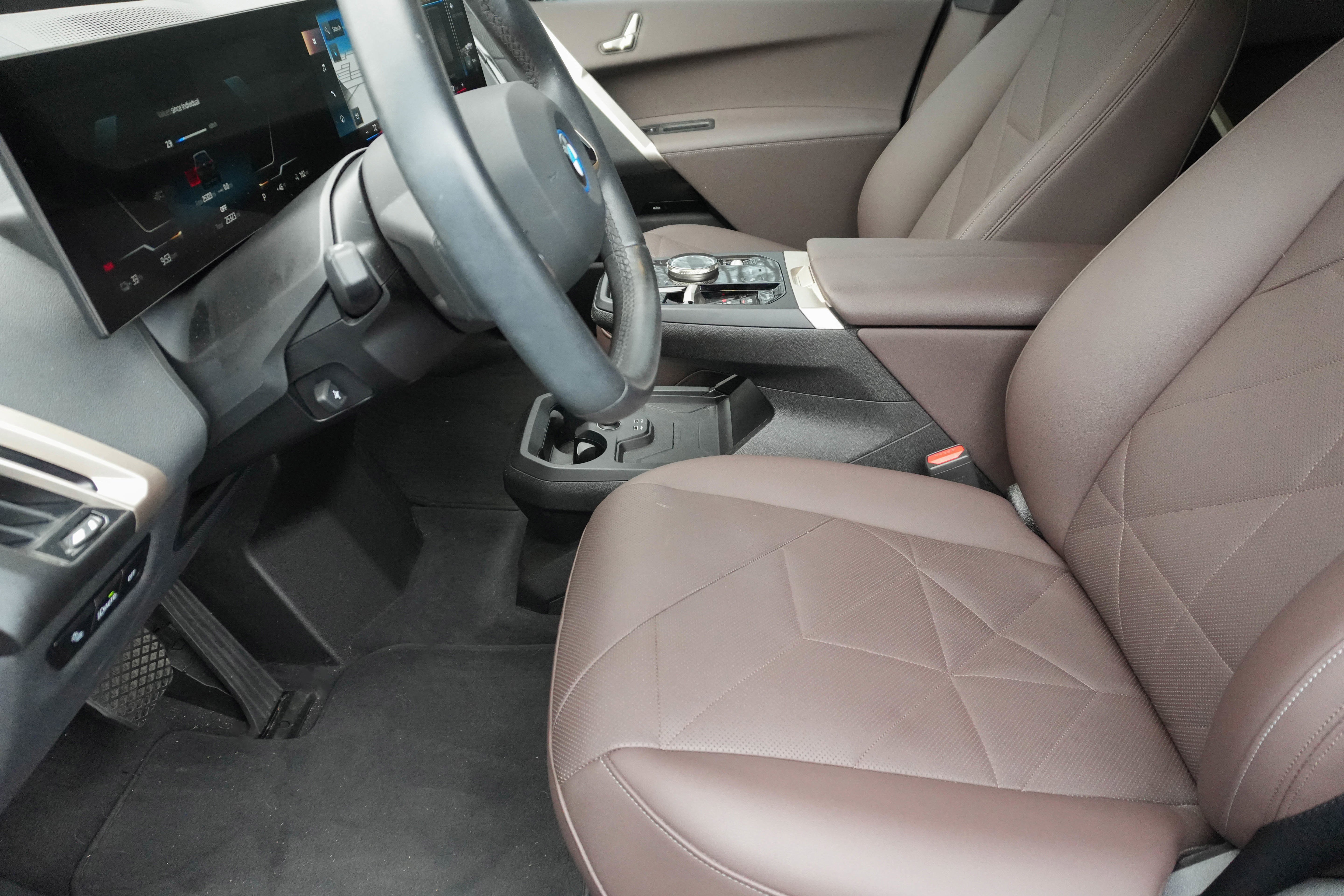 Certified 2023 BMW iX xDrive50 w/ Sport Package image 12