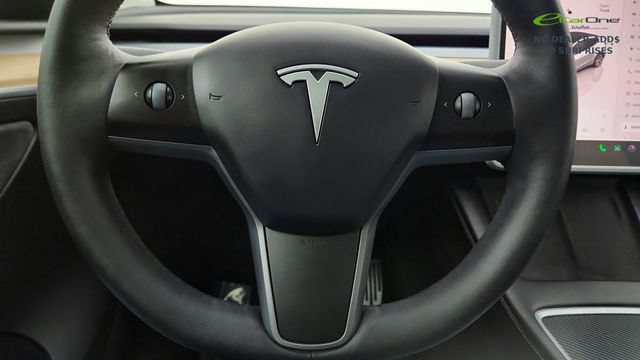 Used 2022 Tesla Model Y Long Range AWD/4WD image 42