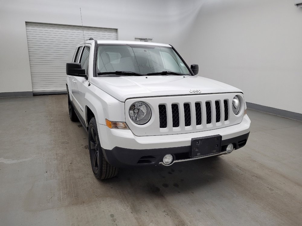 Used 2016 Jeep Patriot High Altitude image 14