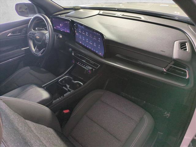 Used 2025 Chevrolet Traverse LT w/ Driver Confidence Package FWD image 22