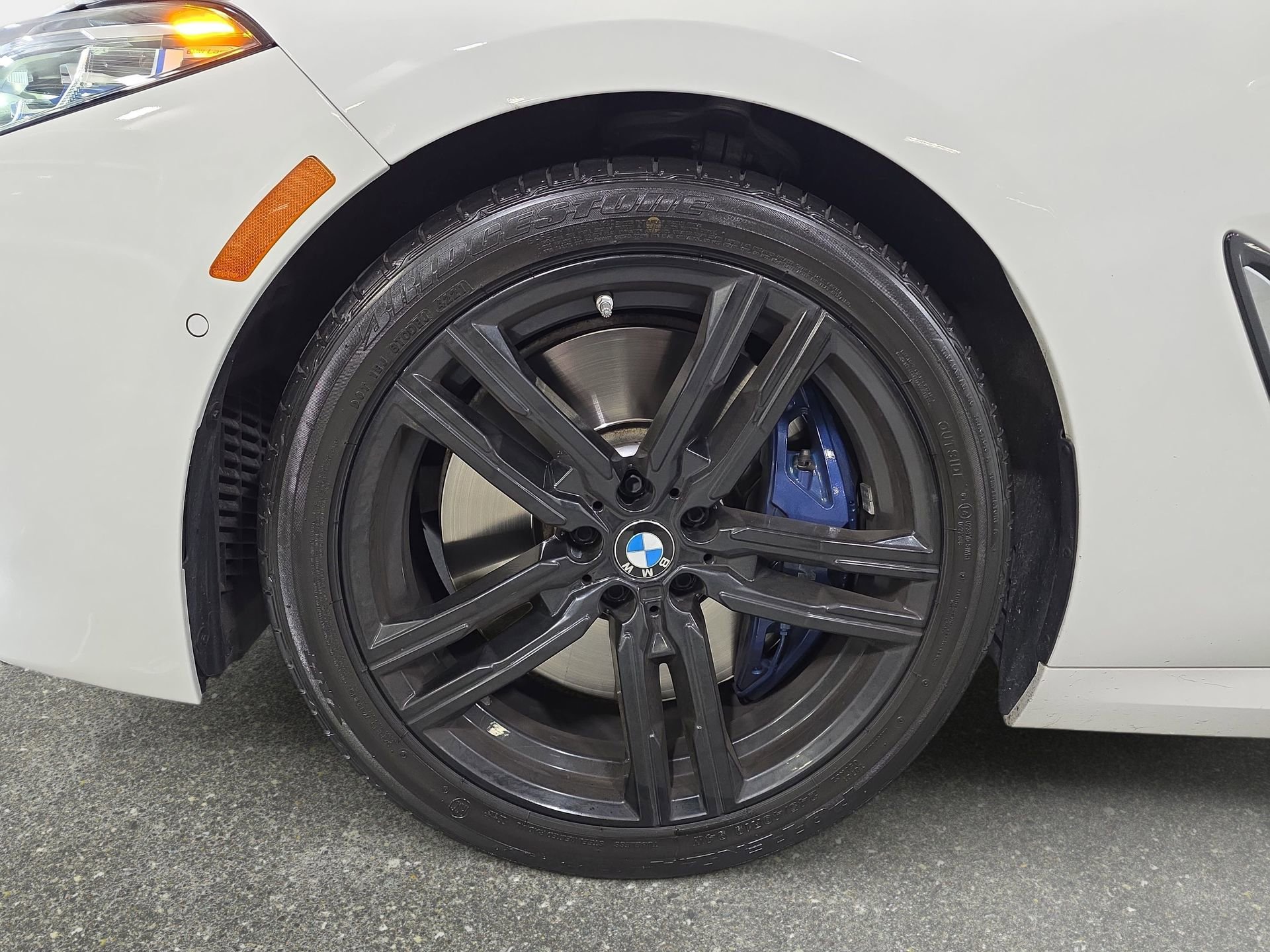 Used 2019 BMW M850i xDrive Convertible w/ Driver Assistance Package image 32