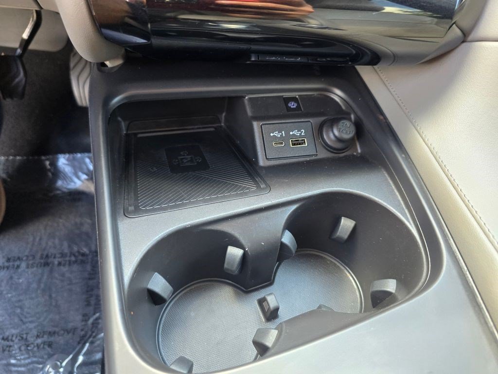 Used 2025 INFINITI QX50 Luxe AWD/4WD image 26