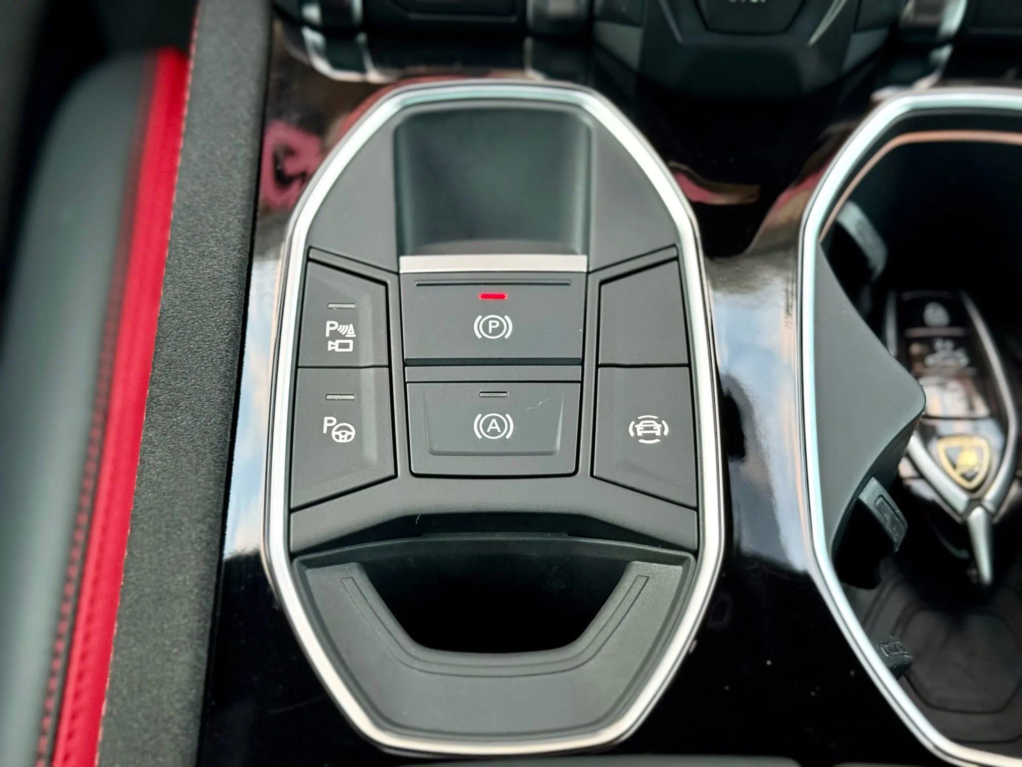 Used 2024 Lamborghini Urus S image 81