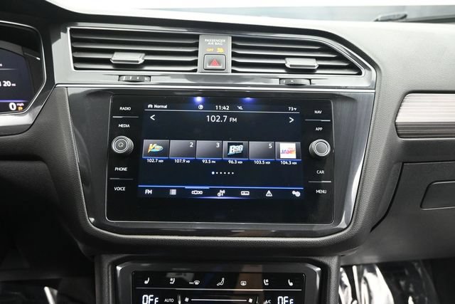 Used 2022 Volkswagen Tiguan SEL R-Line AWD/4WD image 12