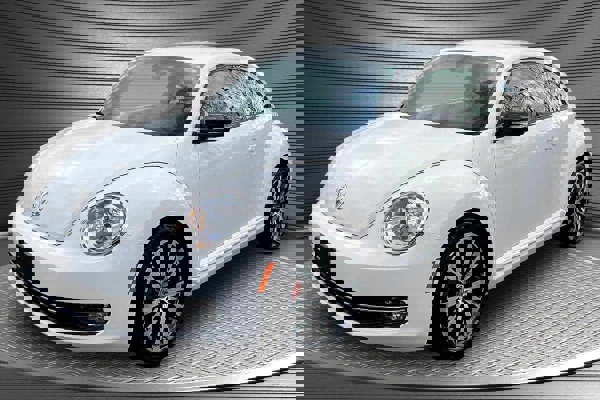 Used 2012 Volkswagen Beetle Turbo image 3