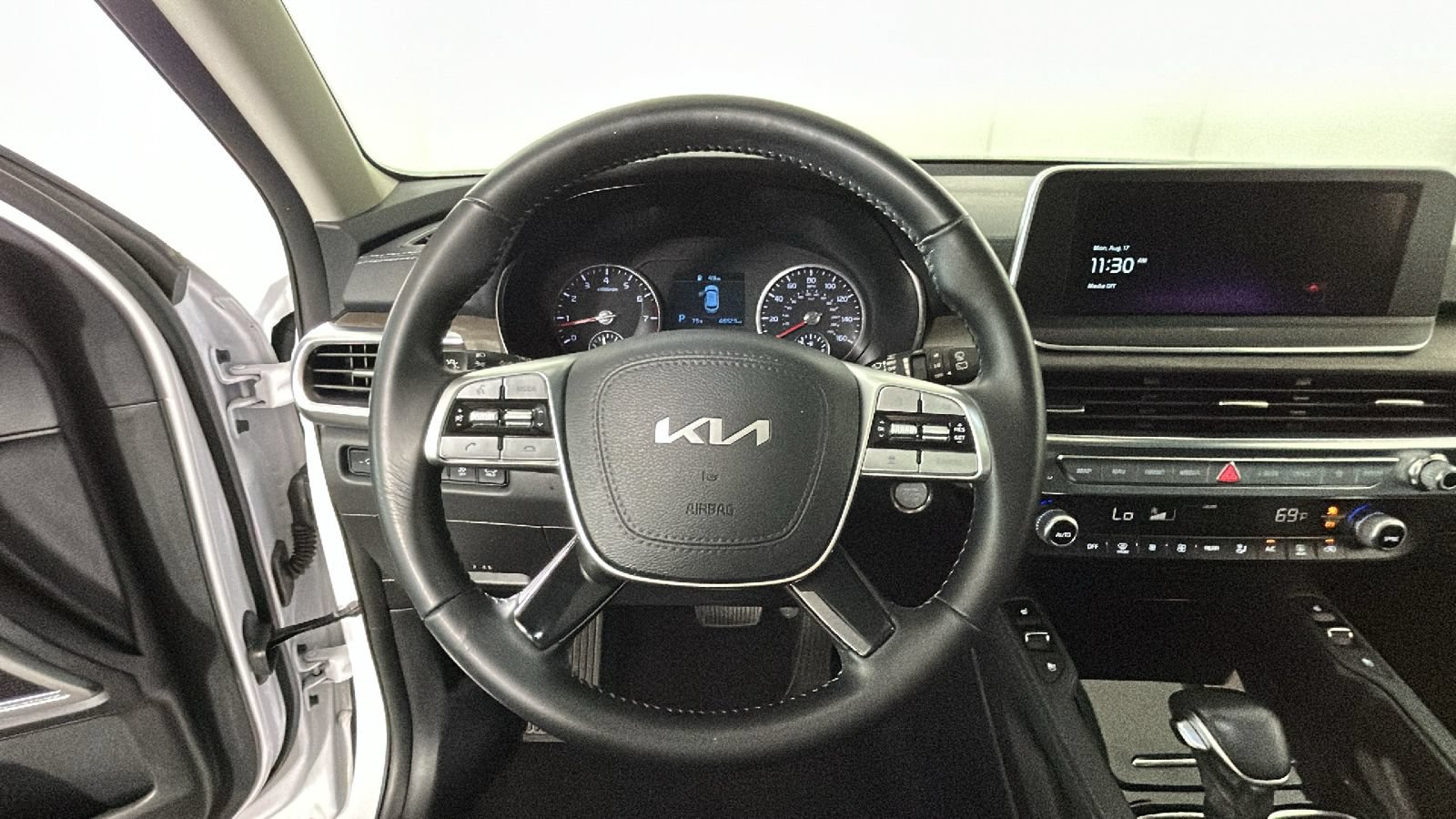Used 2022 Kia Telluride EX FWD image 18