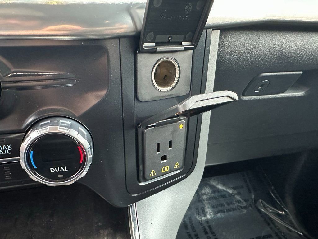 Certified 2021 Ford F150 Lariat image 30