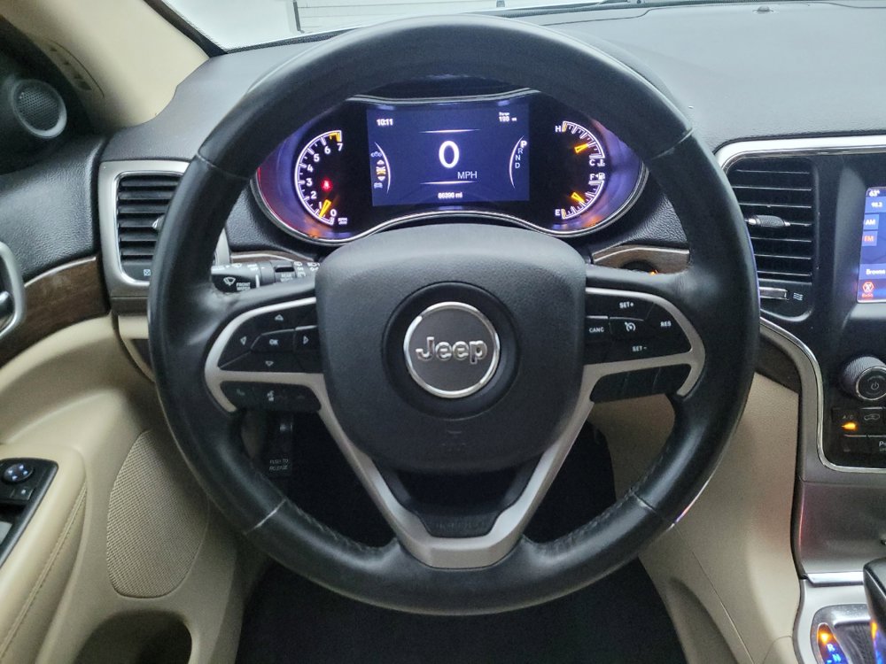 Used 2018 Jeep Grand Cherokee Laredo image 22