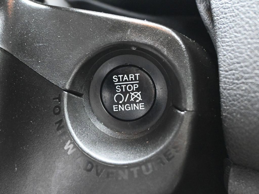 Used 2020 Jeep Renegade Trailhawk w/ UConnect 8.4 Nav Group image 14