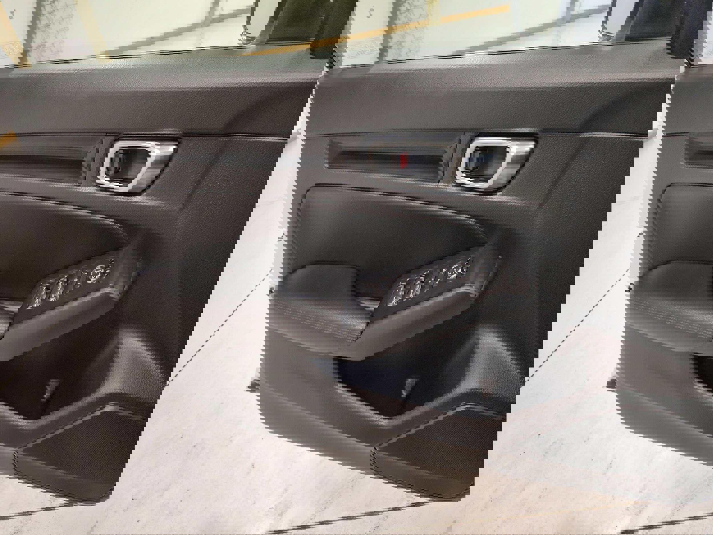 Used 2024 Honda Civic EX-L image 9