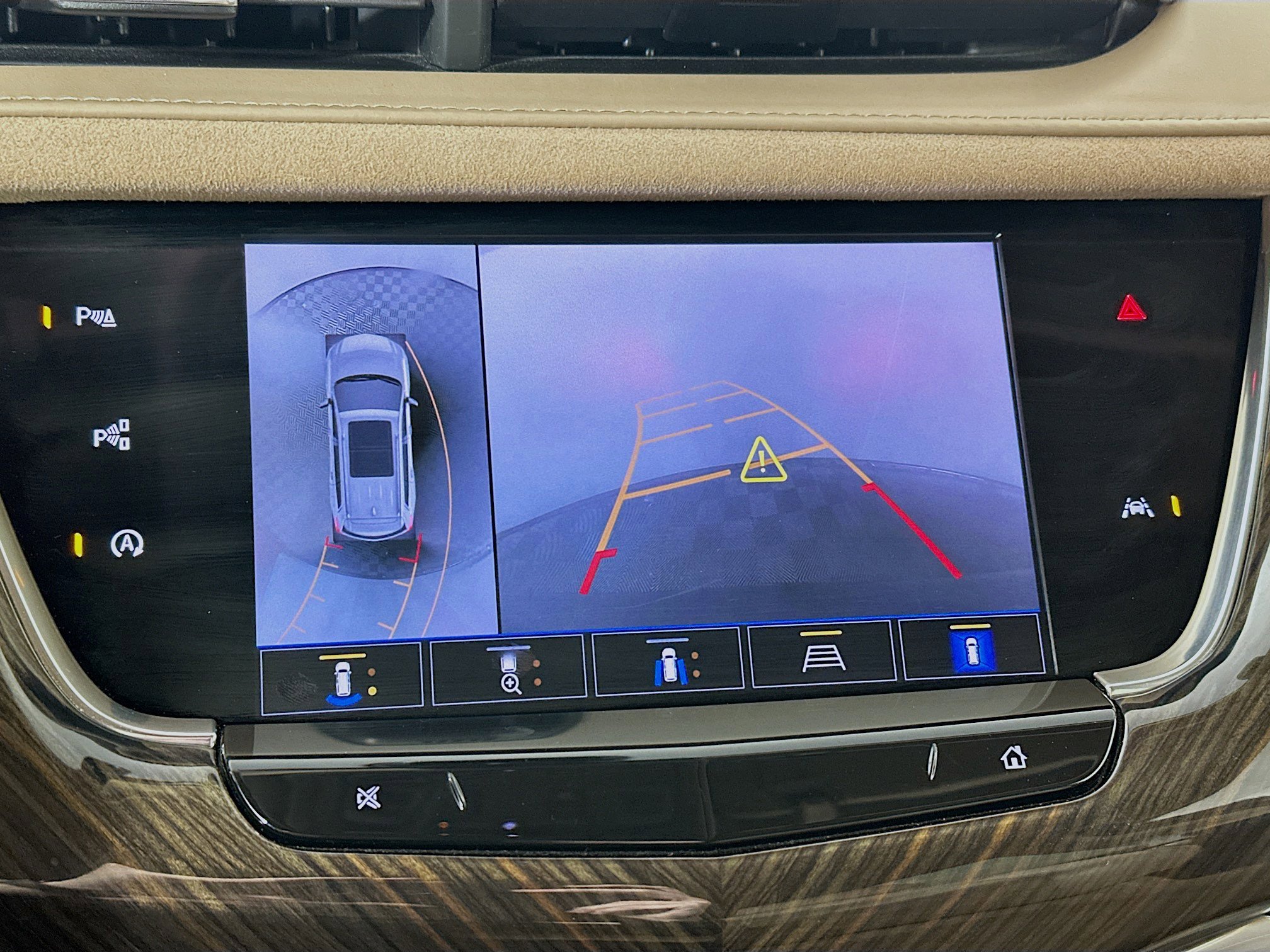 Used 2023 Cadillac XT6 Sport w/ Platinum Package image 14