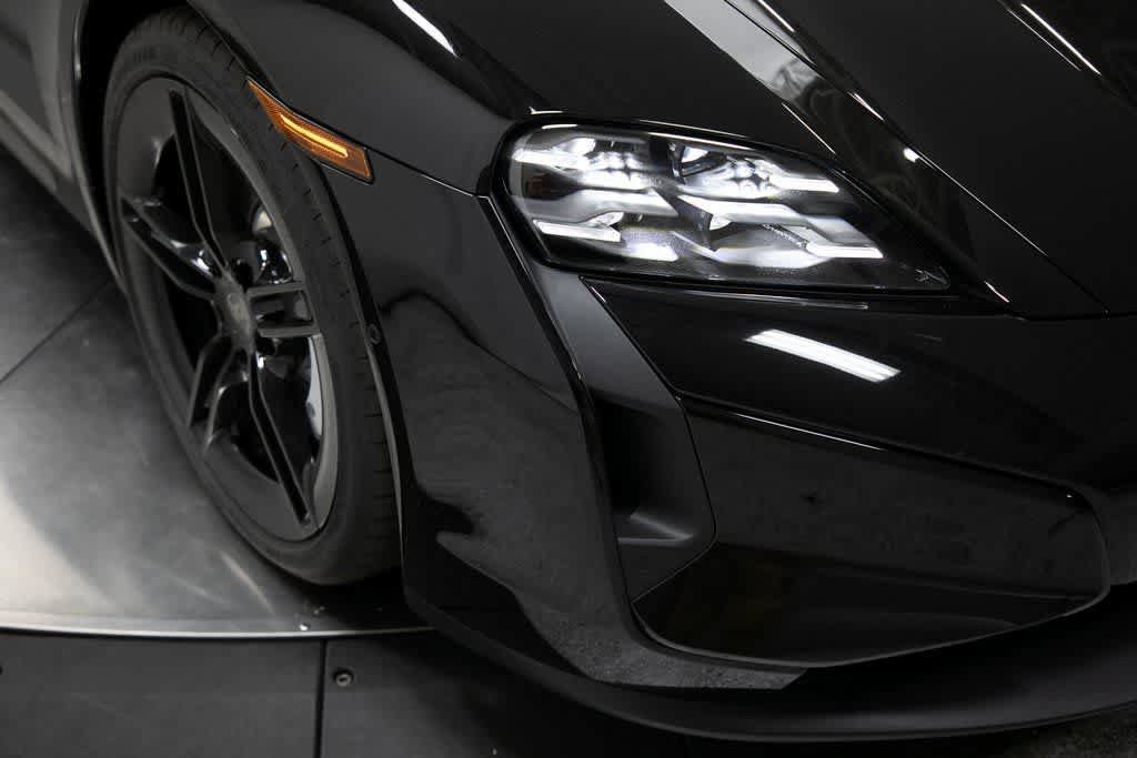 New 2025 Porsche Taycan Turbo AWD/4WD image 12